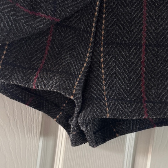 Plaid Black Women's Shorts - Picture 2 of 3